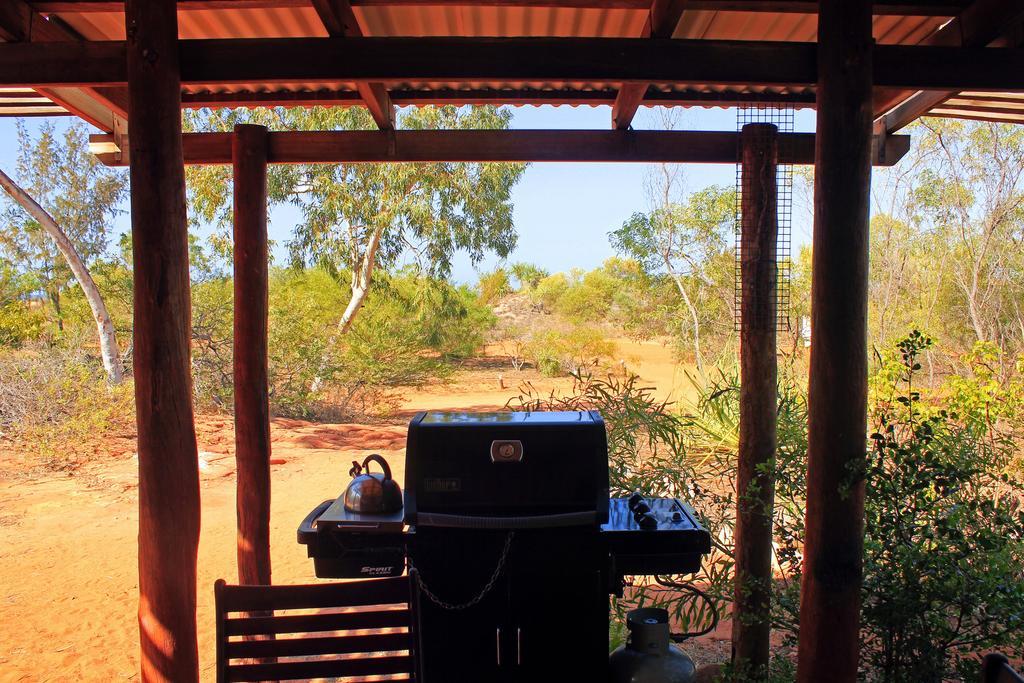 Отель Kooljaman Dampier Peninsula Экстерьер фото