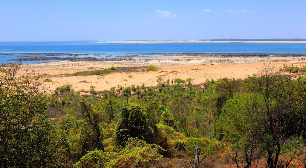 Отель Kooljaman Dampier Peninsula Экстерьер фото