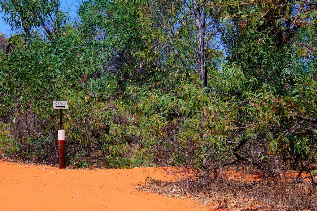 Отель Kooljaman Dampier Peninsula Экстерьер фото